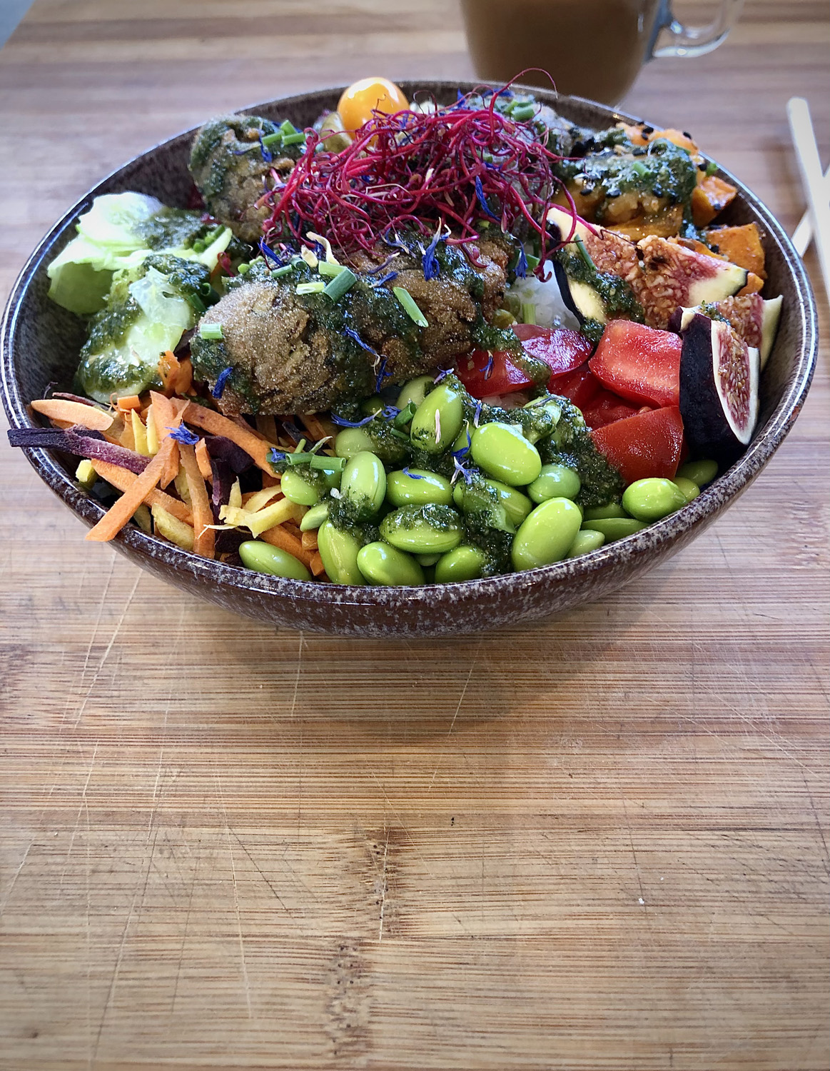 Come on a surf course at Magnet Surf School.